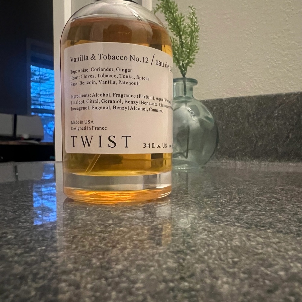 TWIST Vanilla & Tobacco No.12 Eau de Parfum - Amber Bottle